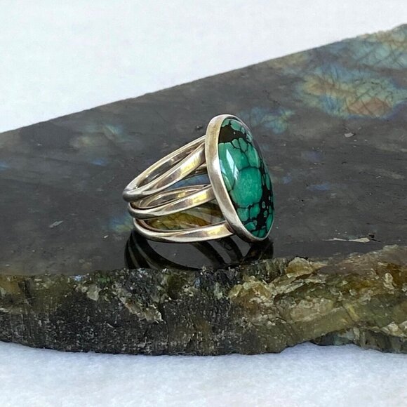 VTG Sterling Silver Southwest Style Oval Bezel Set Turquoise Triple Shank Ring - Picture 4 of 16
